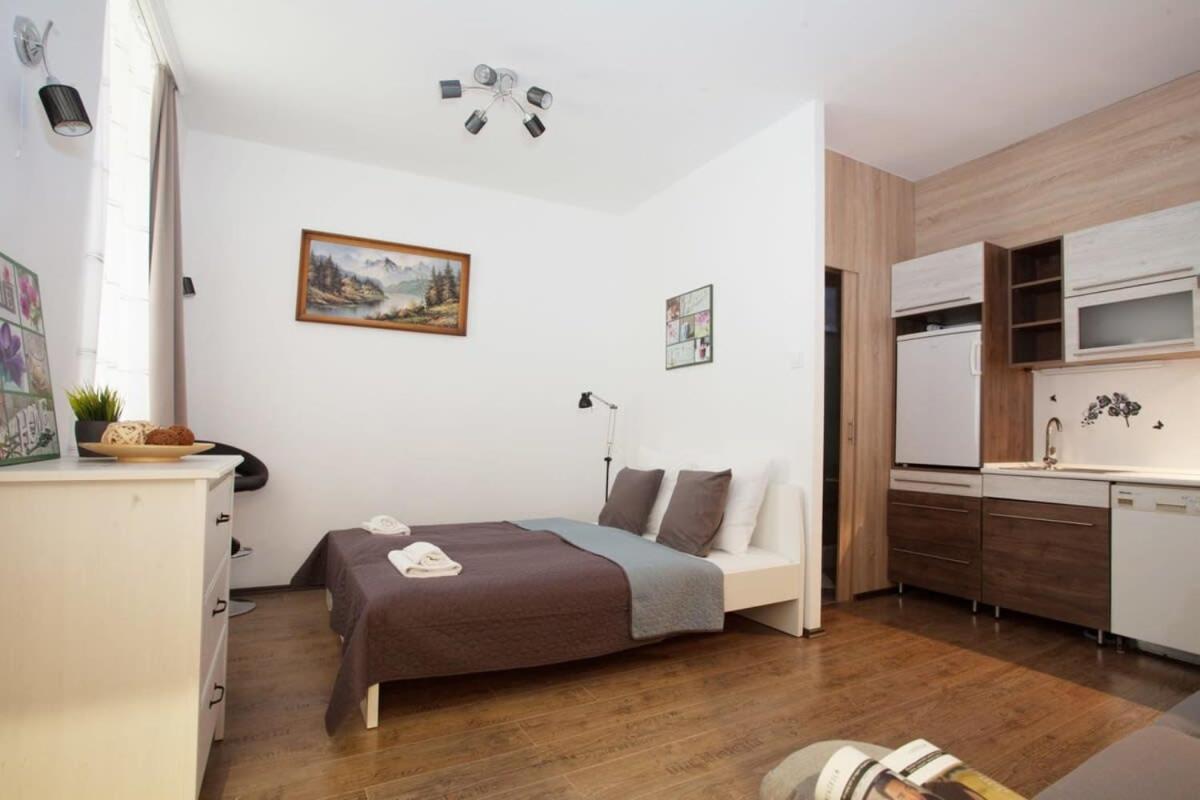 Very Central, Comfy Studio Budapeste Exterior foto