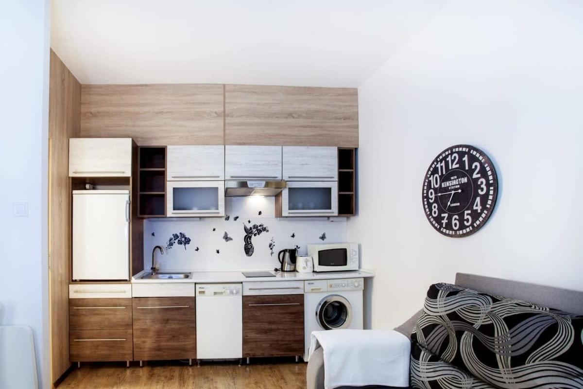 Very Central, Comfy Studio Budapeste Exterior foto